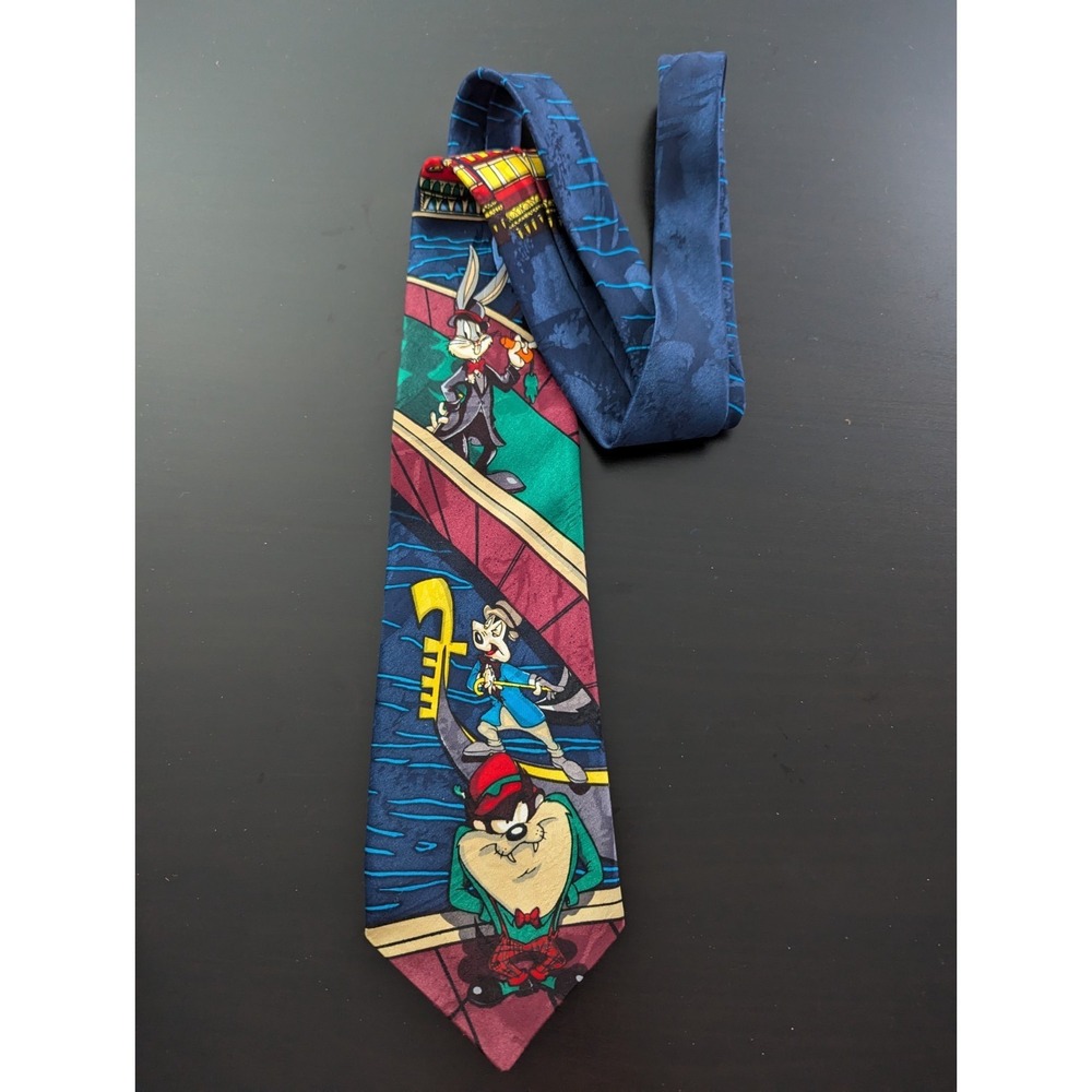 Vintage Looney Tunes‎ Mania Tie Necktie Korea Made Bugs Bunny Taz Pepe